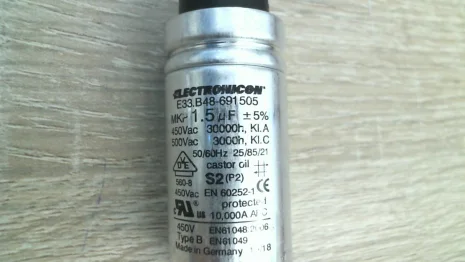 E33.B48-691505 220001