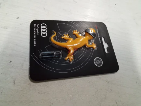 000087009AR