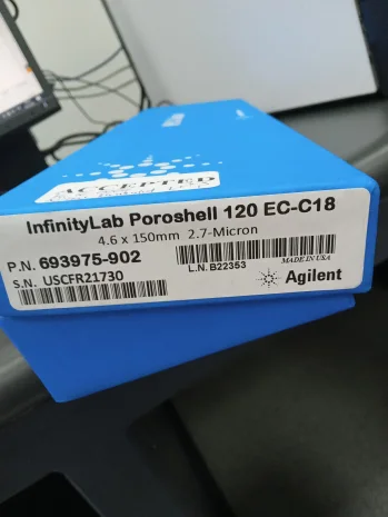 696975-902