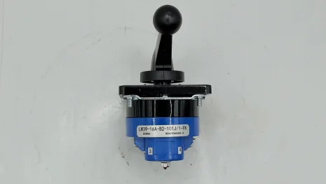 LW39-16A-B2-101J/1-FK