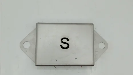 037953