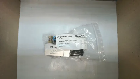 227038