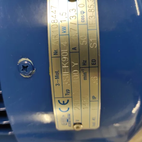 3SIEK 90L-4