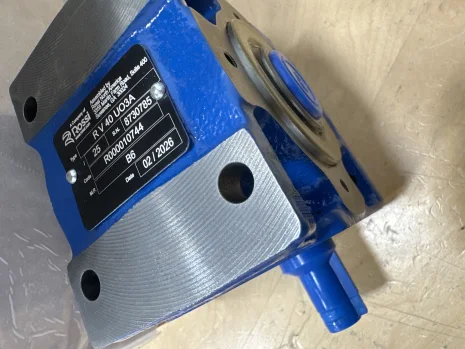 R V 40 UO3A 25