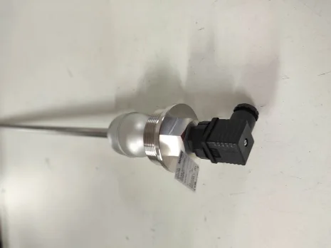 P/N: 0221-293, Type: USE3000-VA/T2-ST1-VA52- R12-800 Lo910