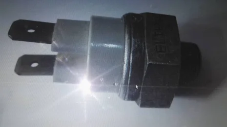 101U-050AMZ02, 102U-050AMZ02