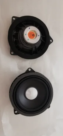 F20 1ER HARMAN KARDON