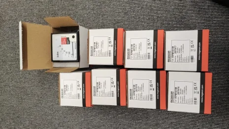 KPM161M /  200-240V