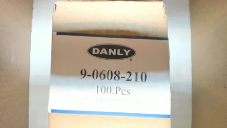 D9 0608 210