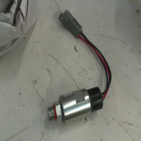 XM -11C2500RWD