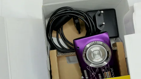 Digitalkamera Coolpix S2800 Violett