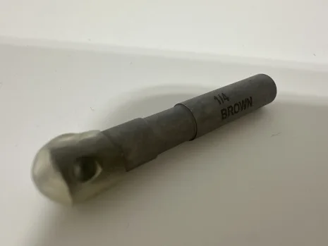 67028