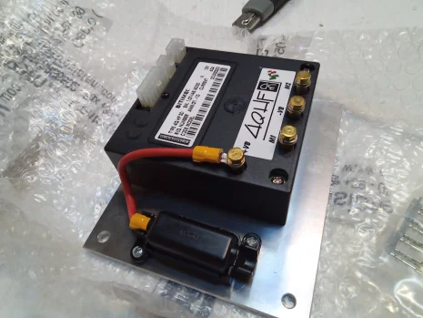 4QHF3D 12V 60A