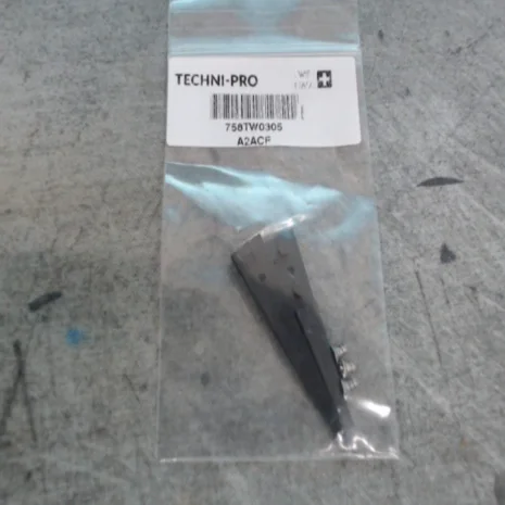 758TW0305