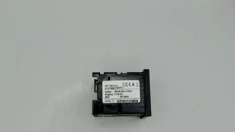 MC48 20A /  0002 0015