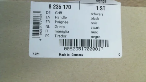 8235170