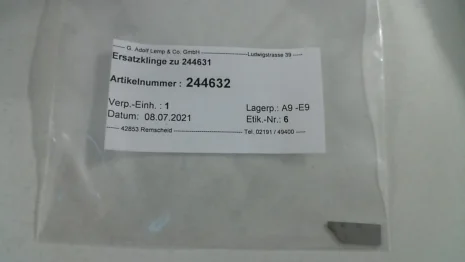 244632