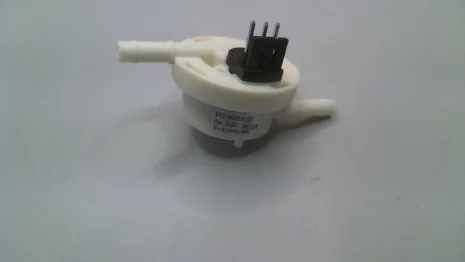932-9526/A180
