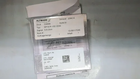 8940302562