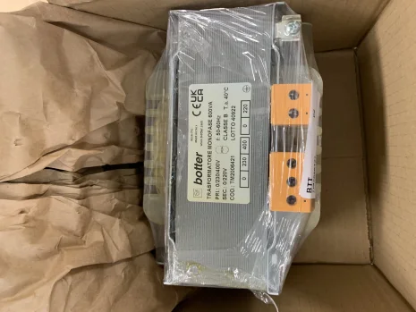 0/220/400V (TM2006421)