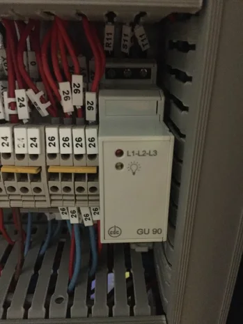GU90903300450.0000