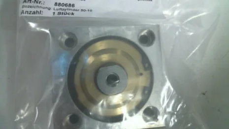 880686