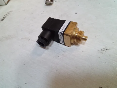 TRM-204.090.15GO.1.S1.IP65