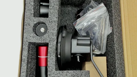 CA065 Triple Suction Cup Car Mount