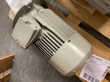 AV3090A 1TZ90030EA022FA4-Z