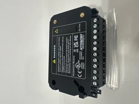 AXM-IO3